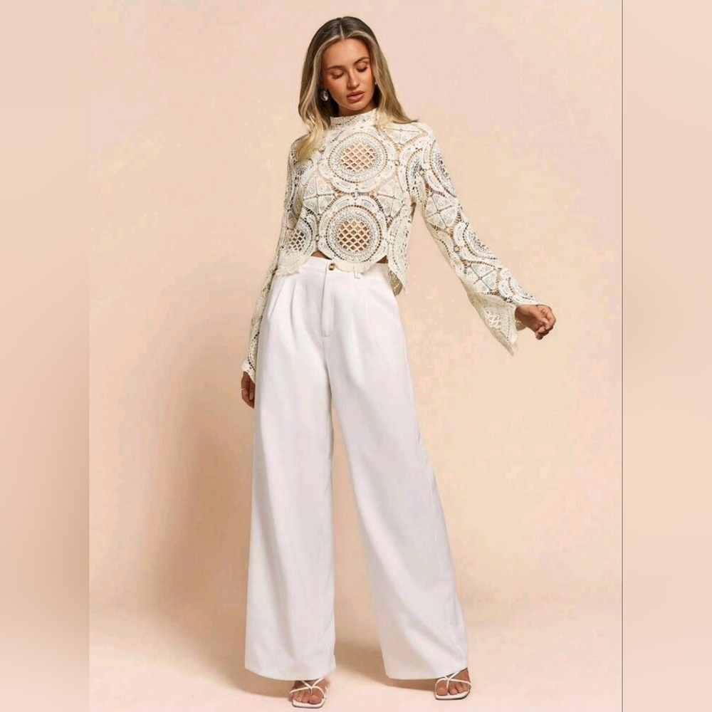 Glamine Long Sleeve StandCollar Water Soluble Flower Inlay Edge Sheer Hollow Top - Picture 7 of 7